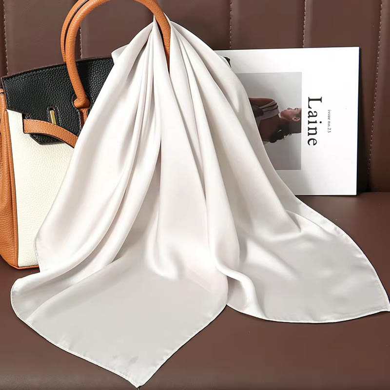 Sciarpa quadrata di seta tinta - Scarf Silk Square recensione e prezzo
