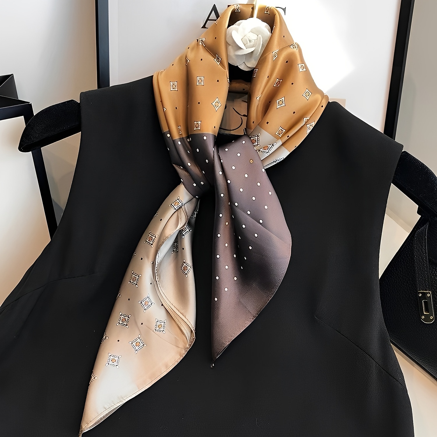 Sciarpa quadrata a pois con di - Scarf Silk Square recensione e prezzo